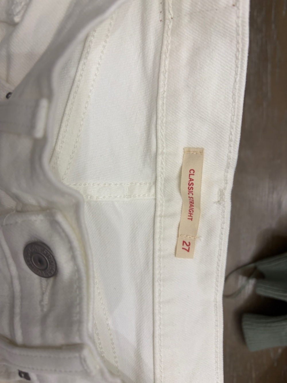 Levi's Classic Straight Jeans in White